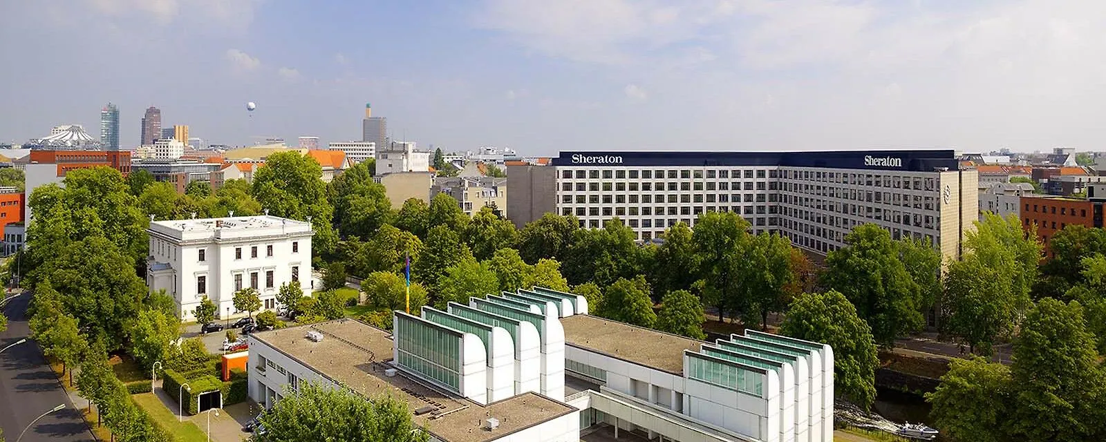 Sheraton Berlin Grand Hotel Esplanade 5*,