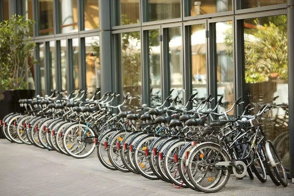 Sheraton Berlin Grand Hotel Esplanade 5*,