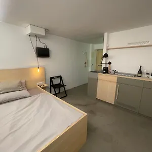 Apartment The Nano Pad - Small, Smart,