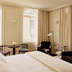 https://stadshotell.find-stockholm-hotels.com